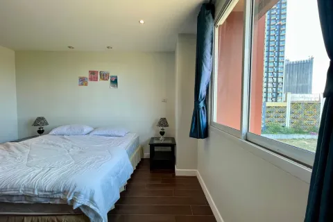 Condominio de 2 dormitorios en Jomtien Beach, Pattaya, Tailandia № 210686 - foto 24