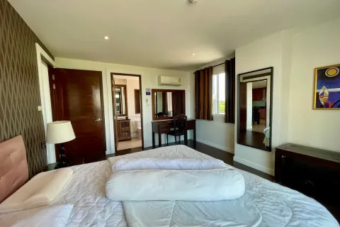 Condominio de 2 dormitorios en Jomtien Beach, Pattaya, Tailandia № 210686 - foto 20
