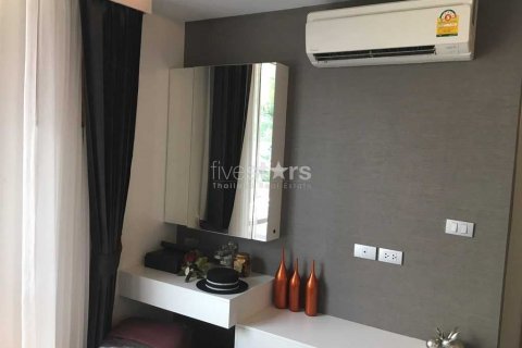 Кондоминиум с 2 спальнями в Ваттхане, Бангкок, Таиланд № 140838 - фото 5