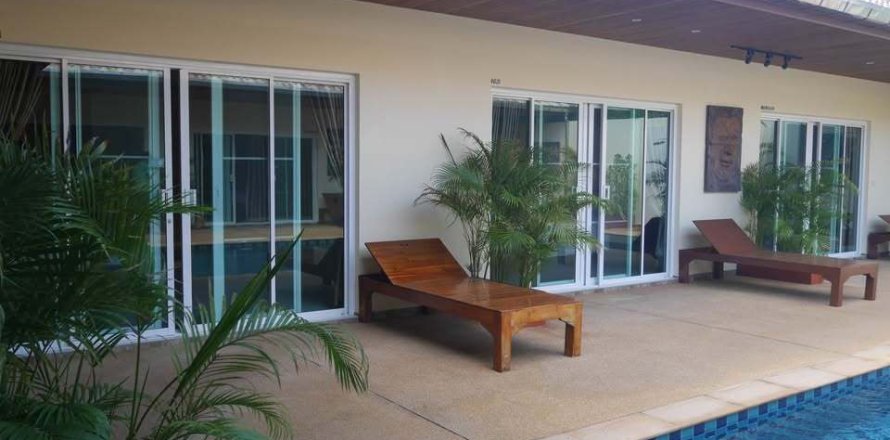 Villa in Phuket, Thailand 6 bedrooms № 148476