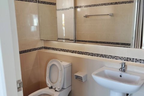 House in Saraphi, Thailand 4 bedrooms № 148472 - photo 10