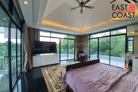 Casa de 3 dormitorios en Pattaya, Tailandia № 213879 - foto 17