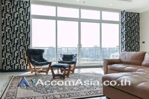 Condominio de 4 dormitorios en Huai Khwang, Bangkok, Tailandia № 220158