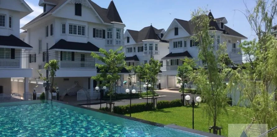 Haus in Bang Na, Bangkok, Thailand 4 Schlafzimmer № 220157