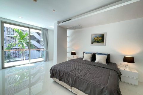 Apartment in Pattaya, Thailand 4 rooms № 150938 - photo 10