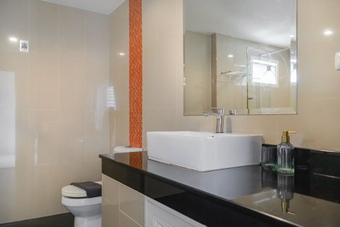 Apartment in Pattaya, Thailand 3 rooms № 150936 - photo 10