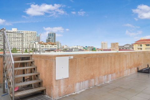 Apartment in Pattaya, Thailand 3 rooms № 150936 - photo 19