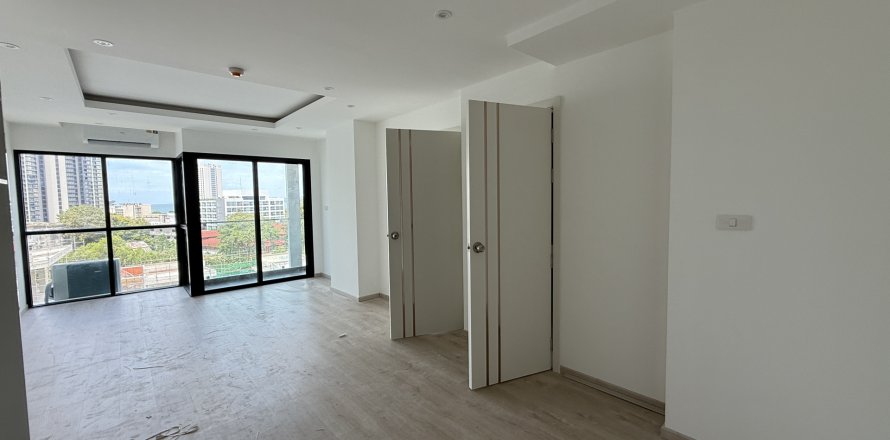 Apartment in Pattaya, Thailand 2 rooms № 150940