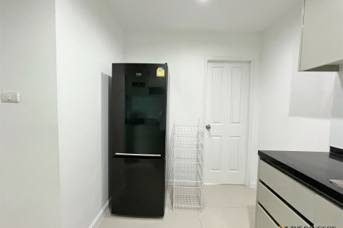 Condo à Bangkok, Thaïlande, 3 chambres № 184748 - photo 2