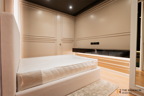 Condo in Bangkok, Thailand, 3 bedrooms № 184747 - photo 9
