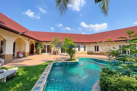 Maison à Pattaya, Thaïlande 4 chambres № 196770