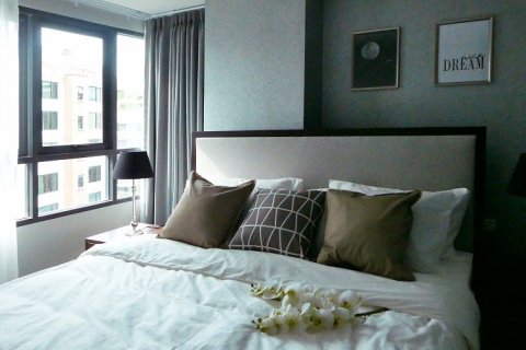 Кондоминиум с 2 спальнями в Клонг Тоэй, Бангкок, Таиланд № 161176 - фото 6