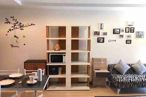 คอนโดมิเนียมในธนบุรี, กรุงเทพฯ, ประเทศไทย, 1 ห้องนอน № 208768 - รูปถ่าย 8