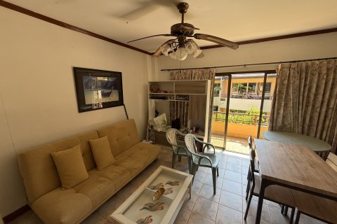 Studio in the Condo in Kathu, Thailand № 173193