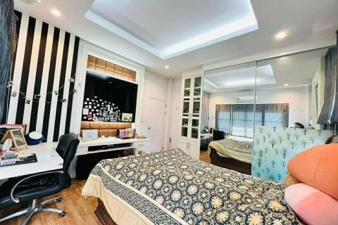 Дом в Ханг Донге, Таиланд с 5 спальнями  № 173196 - фото 27