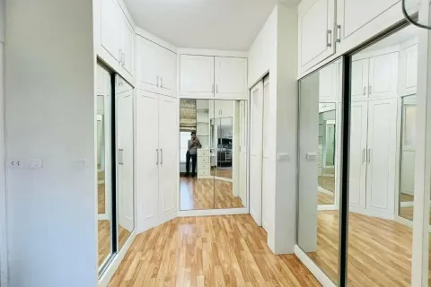 Дом в Ханг Донге, Таиланд с 5 спальнями  № 173196 - фото 2