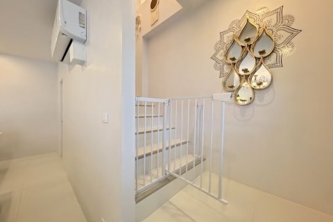 House in Pa Klok, Thailand 3 bedrooms № 173191 - photo 2