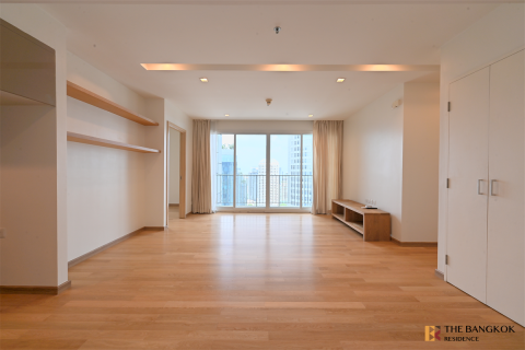 Condo in Bangkok, Thailand, 3 bedrooms № 185060 - photo 3