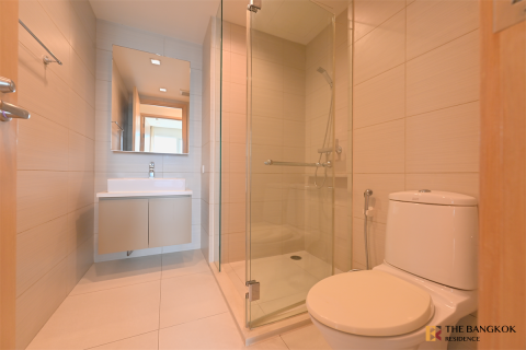 Condo in Bangkok, Thailand, 3 bedrooms № 185060 - photo 5