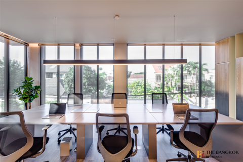 House in Bangkok, Thailand 4 bedrooms № 189385