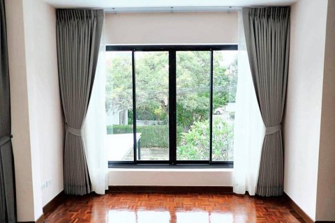 House in Bangkok, Thailand 3 bedrooms № 114848 - photo 4
