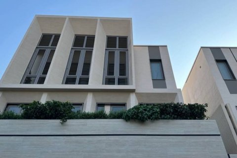 House in Bangkok, Thailand 4 bedrooms № 114853 - photo 1