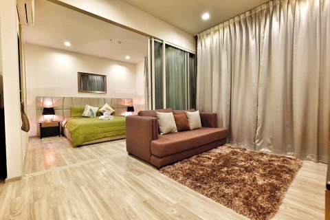 Apartment in Pattaya, Thailand 2 rooms № 160184