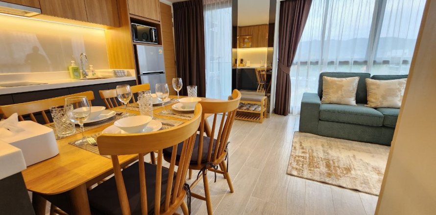 Apartment in Pattaya, Thailand 3 rooms № 160188