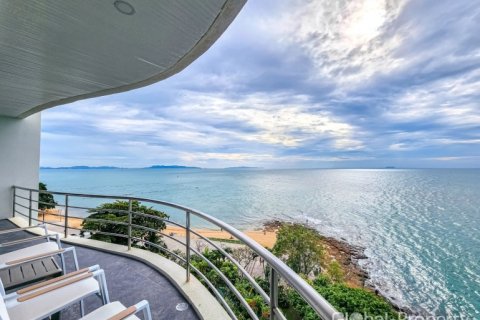 Condo in Pattaya, Thailand, 2 bedrooms  № 113570 - photo 1