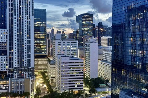 Condo à Huai Khwang, Bangkok, Thaïlande, 2 chambres  № 144846 - photo 6