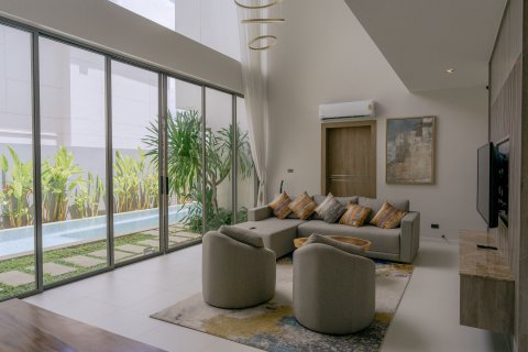 Villa in Phuket, Thailand 4 bedrooms № 144847 - photo 6