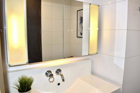 Студия в кондо в Хуай Кванге, Бангкок, Таиланд № 141193 - фото 8