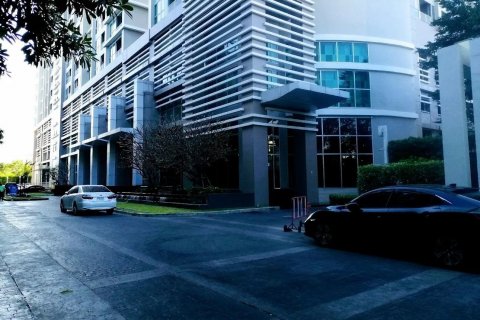 Студия в кондо в Хуай Кванге, Бангкок, Таиланд № 141193 - фото 17