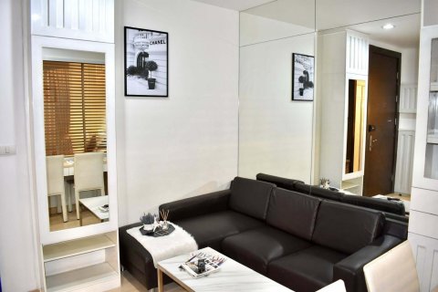 Студия в кондо в Хуай Кванге, Бангкок, Таиланд № 141193 - фото 1