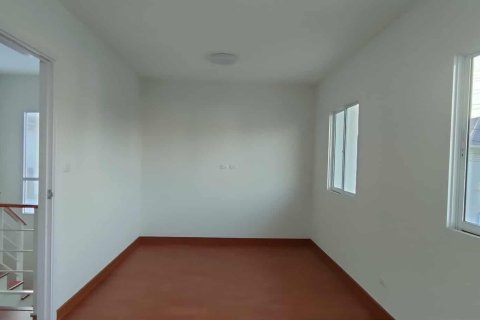 House in Bang Phli Yai, Thailand 4 bedrooms № 148118 - photo 14