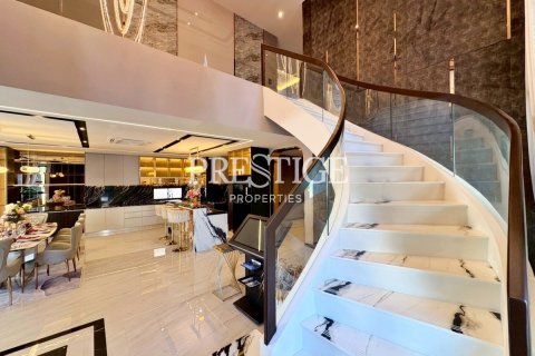 House in Pattaya, Thailand 5 bedrooms № 197555 - photo 9