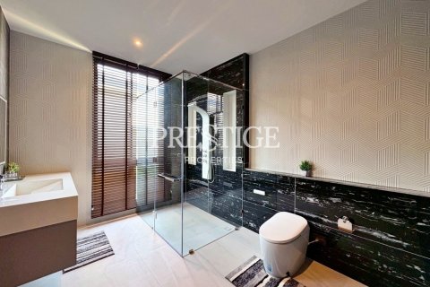 House in Pattaya, Thailand 5 bedrooms № 197555 - photo 25