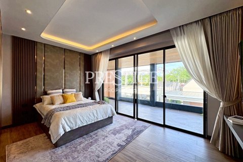 House in Pattaya, Thailand 5 bedrooms № 197555 - photo 18