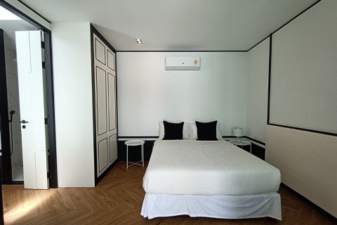 Casa de 3 dormitorios en Bang Tao, Tailandia № 209307 - foto 26