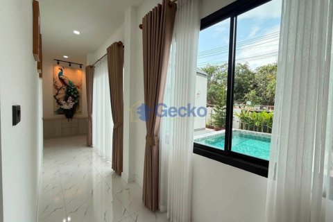 Casa de 3 dormitorios en Pattaya, Tailandia № 209308 - foto 11