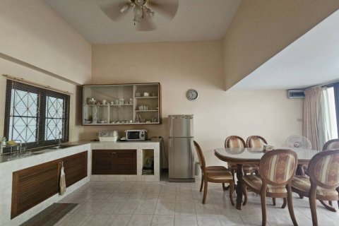 Таунхаус в Хуа Хине, Таиланд с 4 спальнями  № 146735 - фото 8