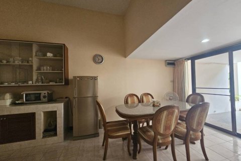 Таунхаус в Хуа Хине, Таиланд с 4 спальнями  № 146735 - фото 7