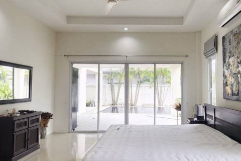 Villa in Hua Hin, Thailand 3 bedrooms № 146737 - photo 5