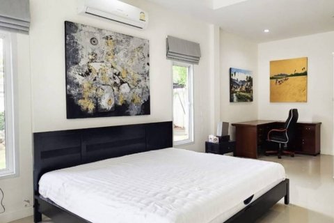 Villa in Hua Hin, Thailand 3 bedrooms № 146737 - photo 8