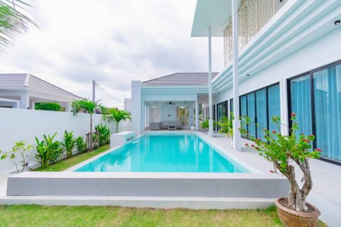 Villa in Hua Hin, Thailand 3 bedrooms № 146736 - photo 9