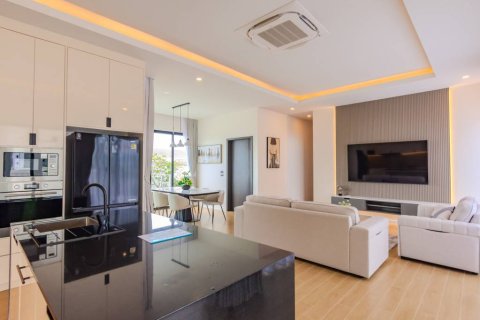 Villa in Hua Hin, Thailand 3 bedrooms № 146736 - photo 2