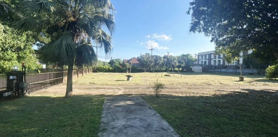 Terrain à Chiang Rai, Thaïlande № 146739