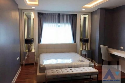 Haus in Saphan Sung, Bangkok, Thailand 5 Schlafzimmer № 216099 - Foto 3