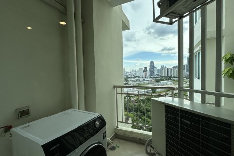 Кондоминиум с 2 спальнями в Хуай Кванге, Бангкок, Таиланд № 147429 - фото 20