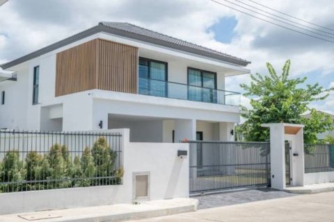 House in Hang Dong, Thailand 3 bedrooms № 162316